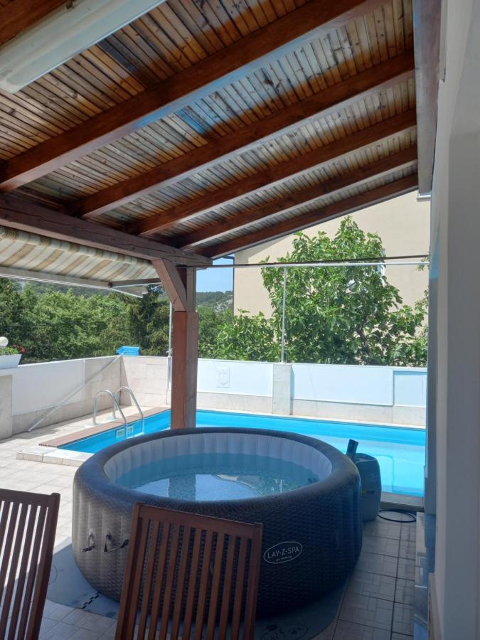 Vila Brig 108 - Private Swimming Pool And Jacuzzi Rijeka Eksteriør bilde